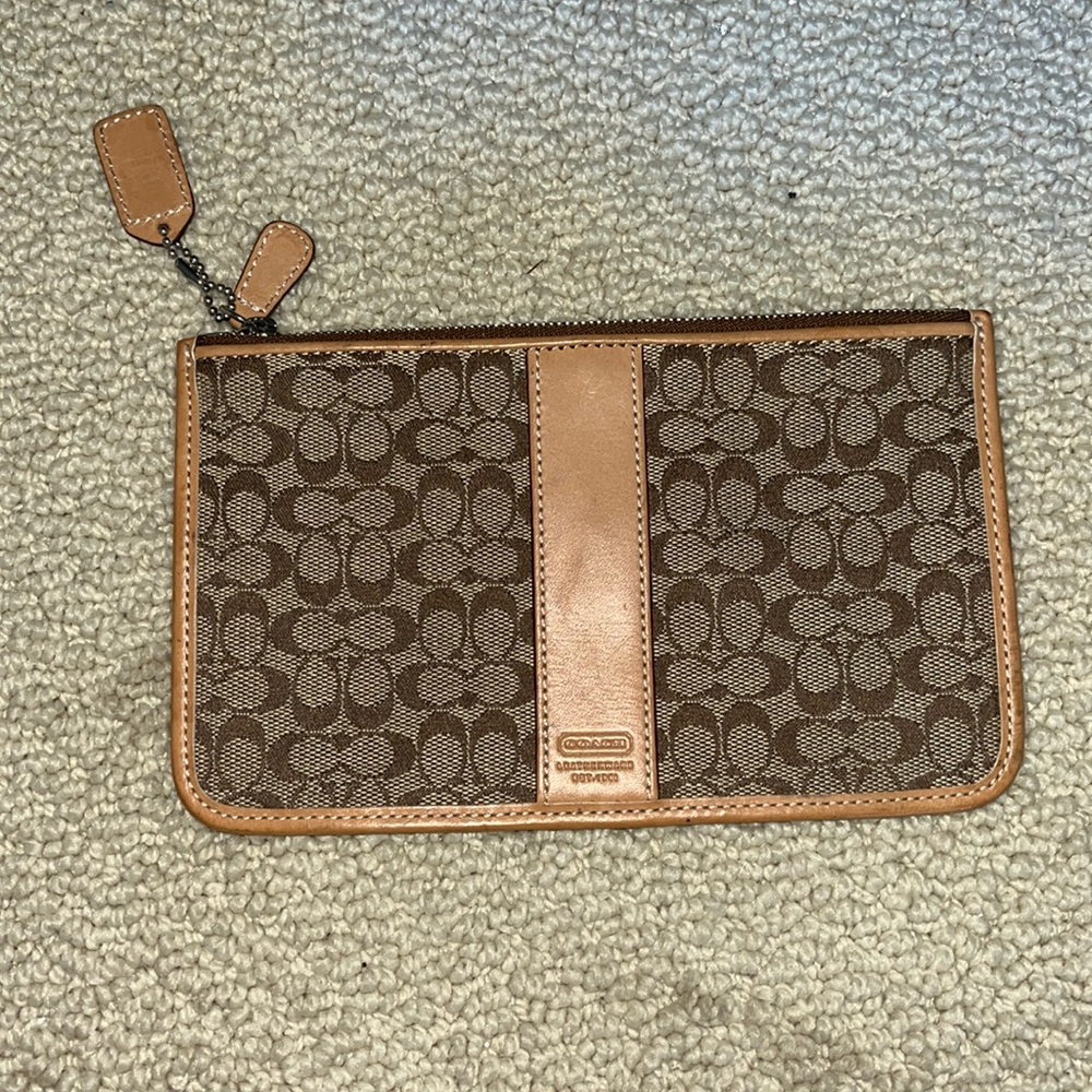 Coach Mini Clutch Pouch ✨
